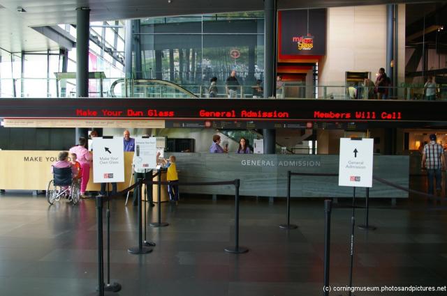 Corning Museum of Glass General Admissions area.jpg
