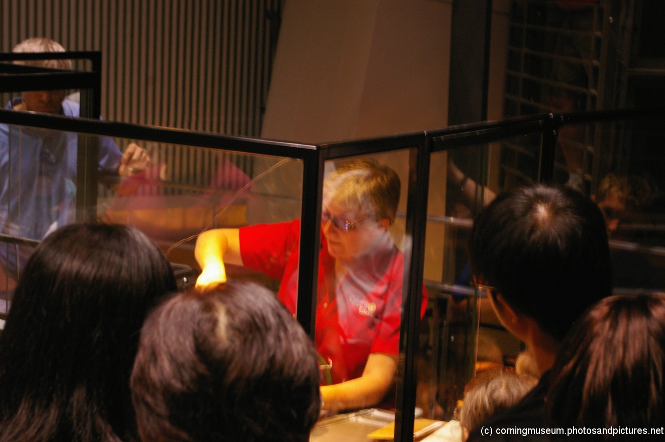 Glass maker at Corning Museum of Glass.jpg
