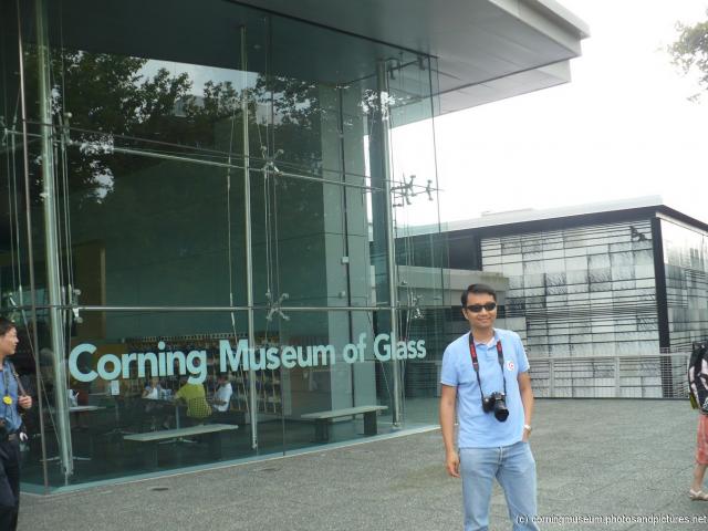 David outside the Corning Museum of Glass.jpg
